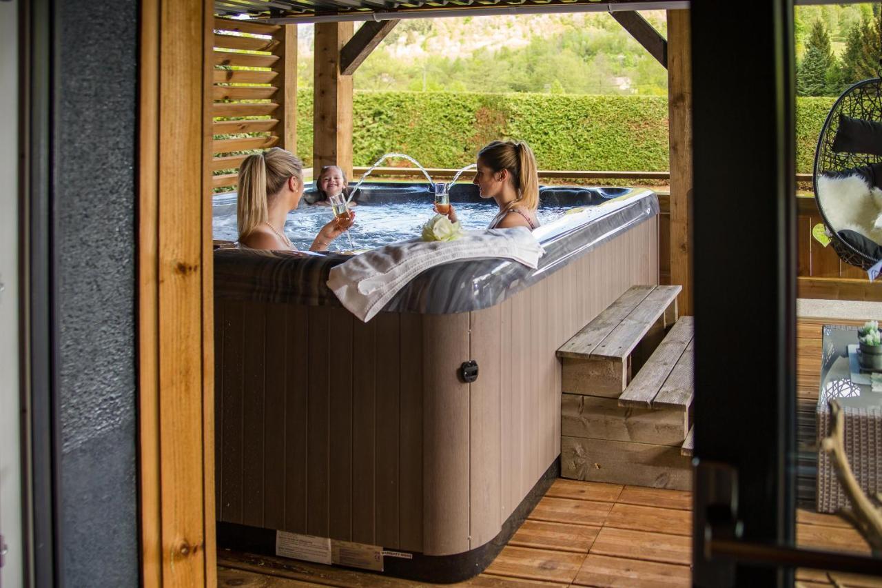 בוסאנג Chalet Le Bo & Spa מראה חיצוני תמונה