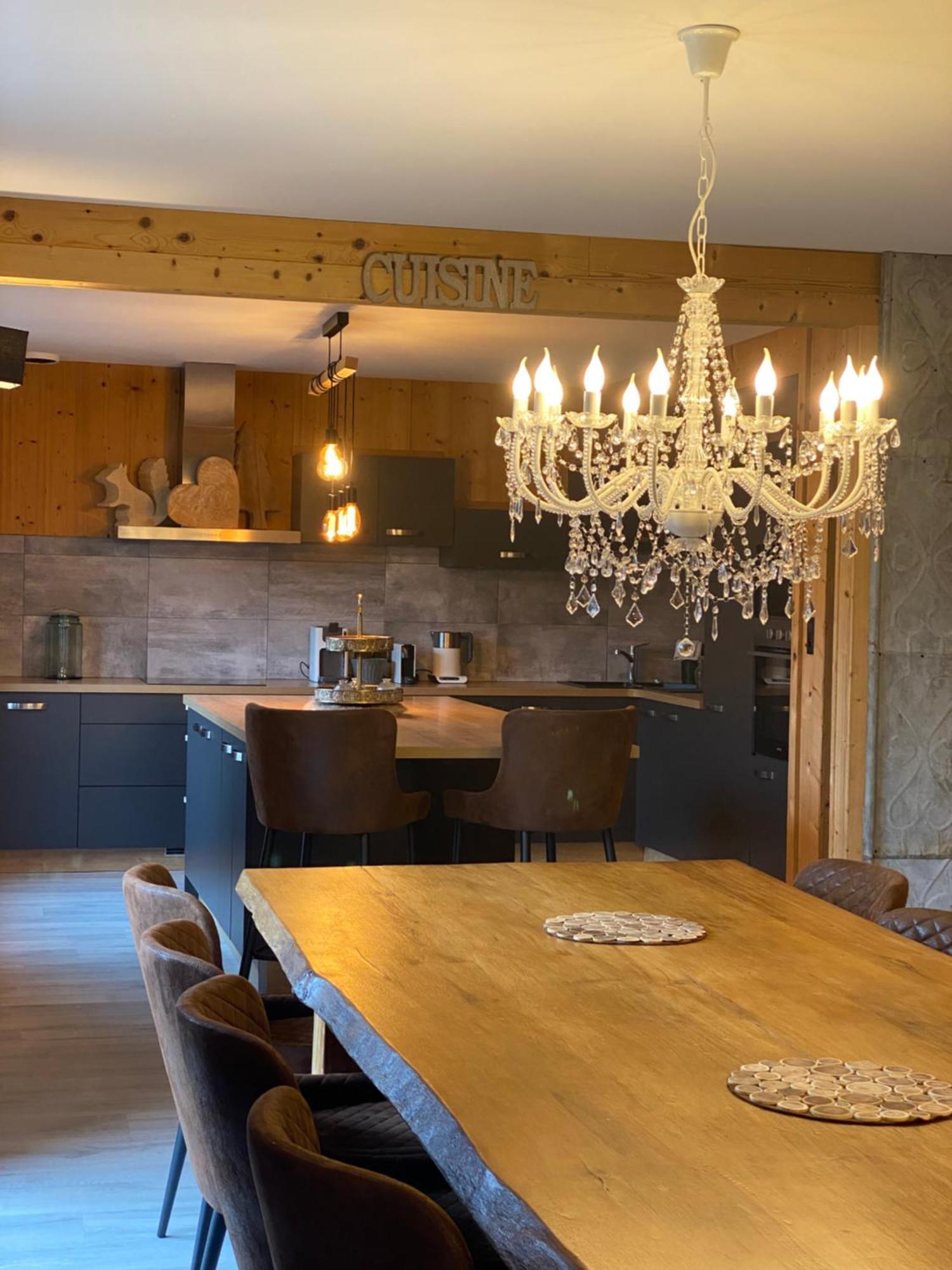 בוסאנג Chalet Le Bo & Spa מראה חיצוני תמונה